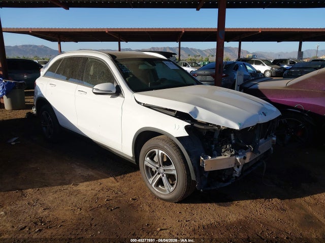 Salvage Mercedes-Benz GLC Image