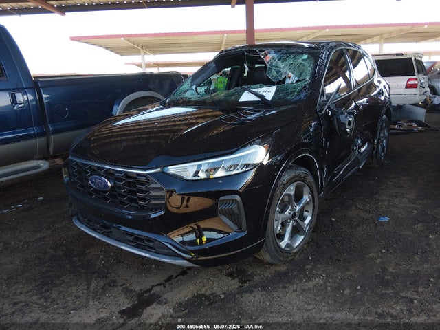 Ford Escape St-line