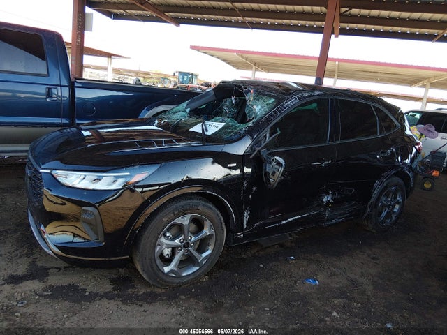 Ford Escape St-line