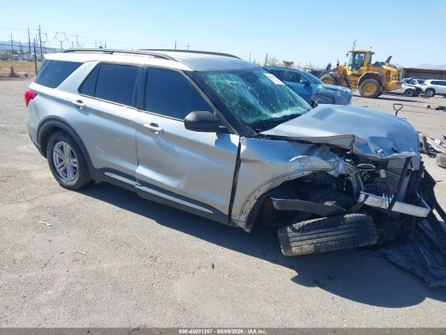 Salvage Ford Explorer Image