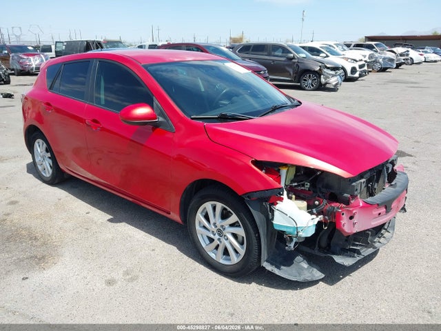 Salvage Mazda Mazda3 Image