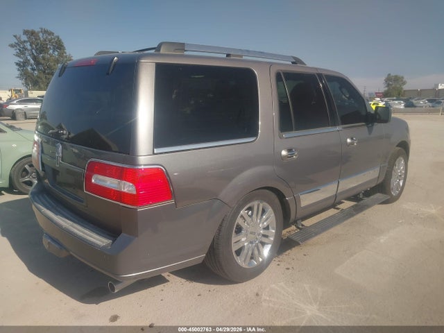 Lincoln Navigator