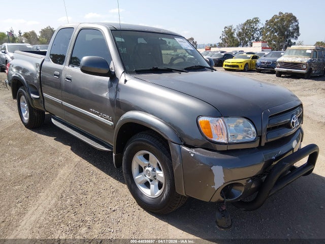Salvage Toyota Tundra Image