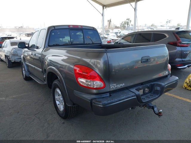 Toyota Tundra Limited V8
