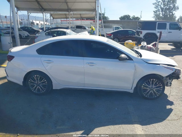 Kia Forte Gt-line