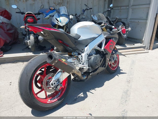 Aprilla RSV4 RR