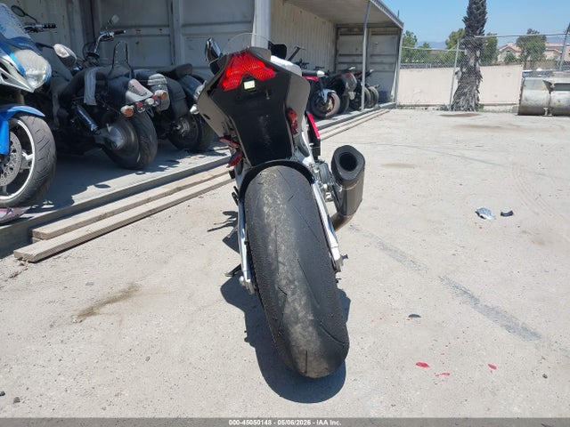 Aprilla RSV4 RR