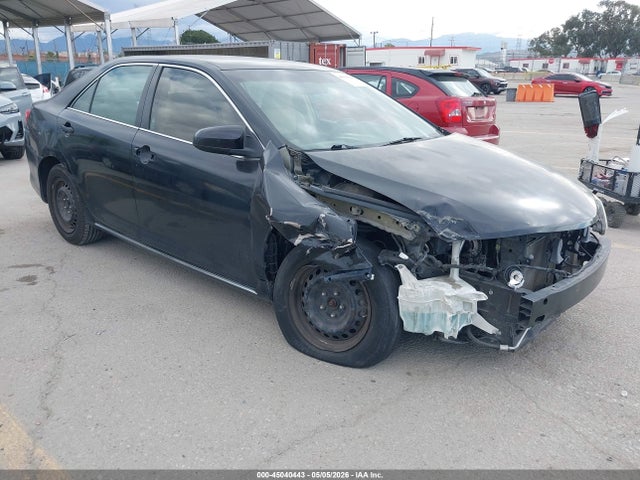 Salvage Toyota Camry Image