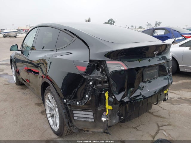Tesla Model Y Long Range Dual Motor All-wheel Drive
