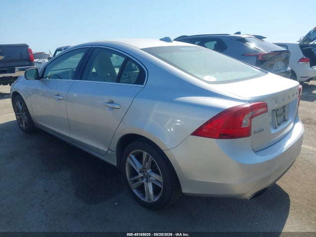 Volvo S60 T5