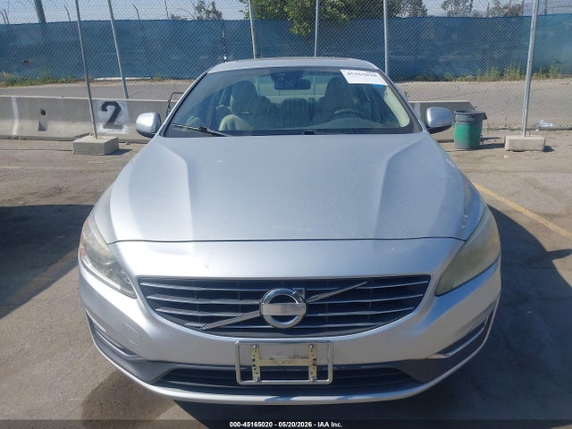 Volvo S60 T5
