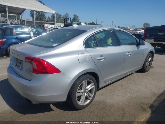 Volvo S60 T5