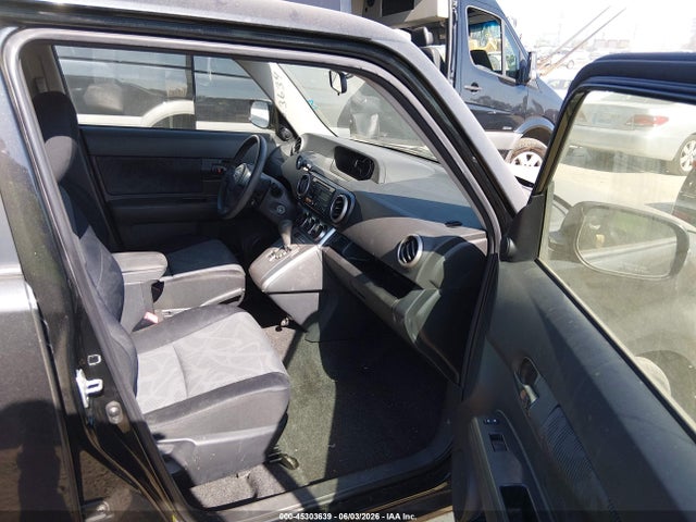 Scion xB