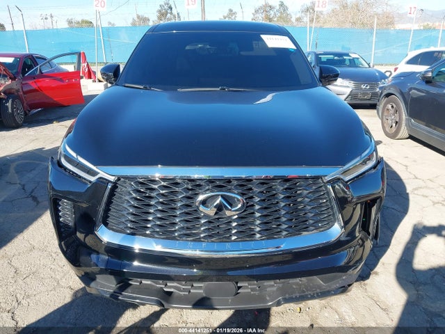 INFINITI Qx Pure