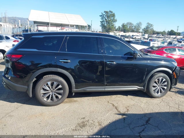 INFINITI Qx Pure