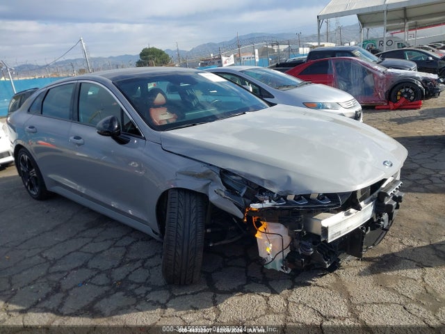 Salvage Kia K5 Image