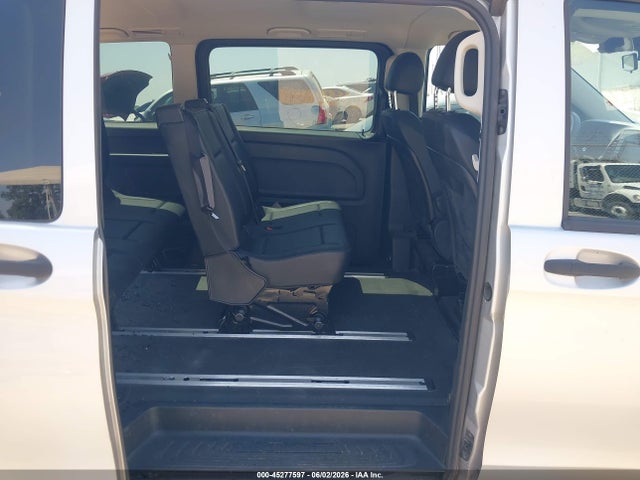 Mercedes-Benz Metris