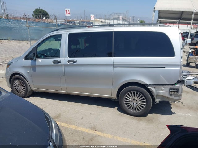 Mercedes-Benz Metris