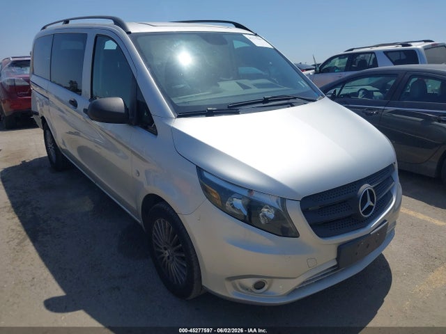 Salvage Mercedes-Benz Metris Image