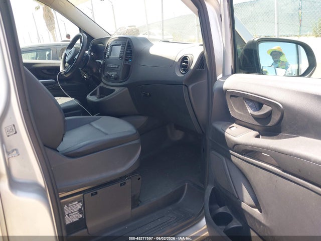 Mercedes-Benz Metris