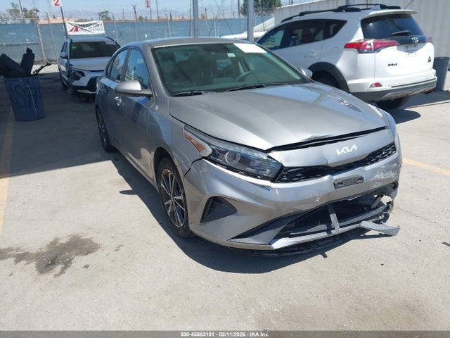 Salvage Kia Forte Image