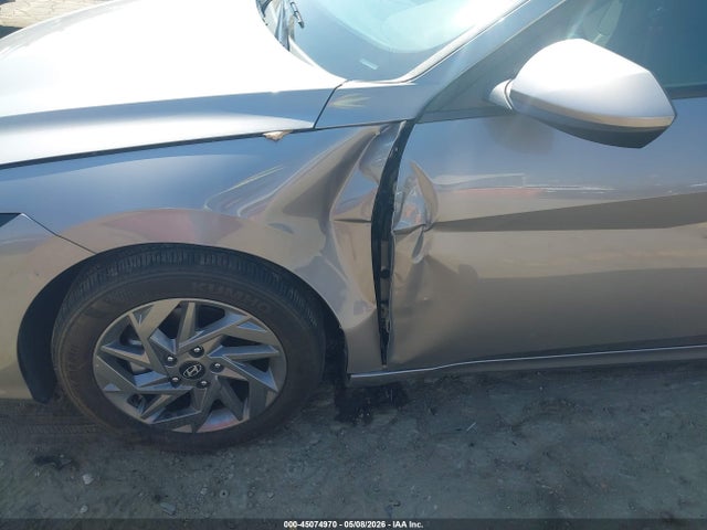 Hyundai ELANTRA Blue