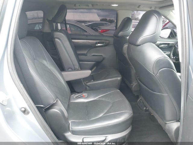Toyota Highlander Hybrid Platinum