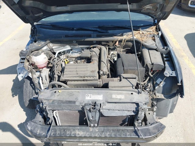 Volkswagen Jetta 1.4t S