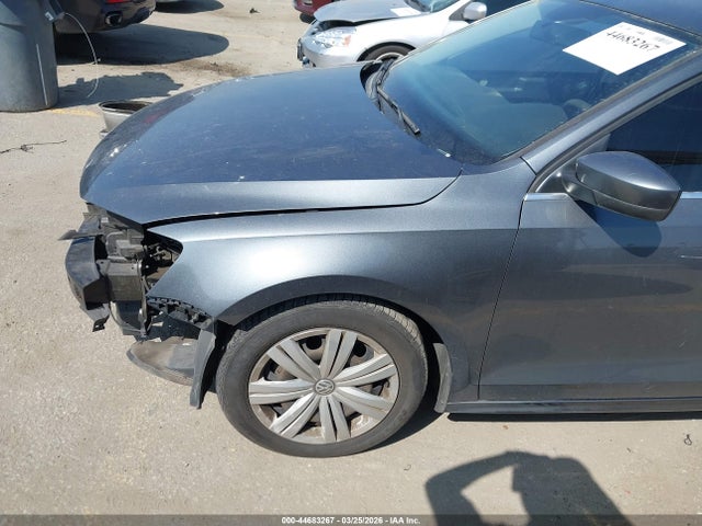 Volkswagen Jetta 1.4t S