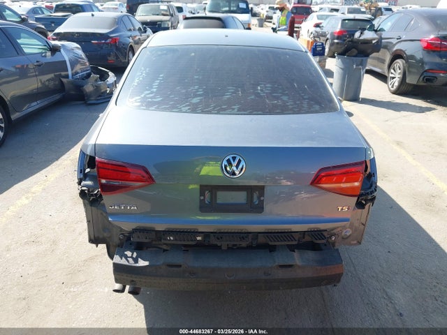 Volkswagen Jetta 1.4t S