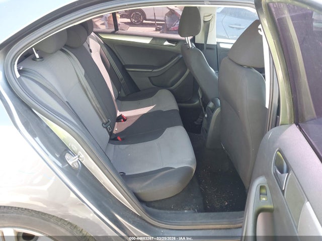 Volkswagen Jetta 1.4t S