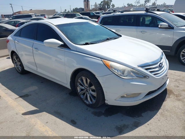 Salvage Hyundai SONATA Image