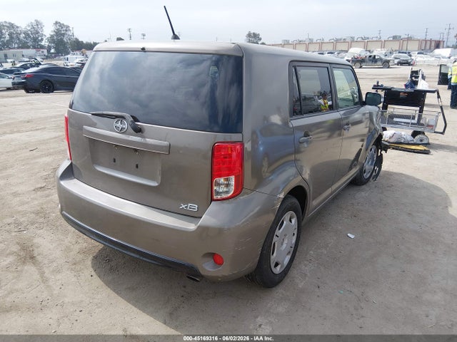 Scion xB