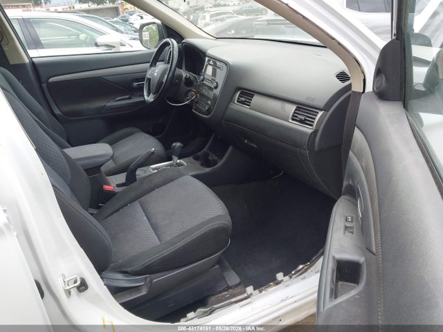 Mitsubishi Outlander Es