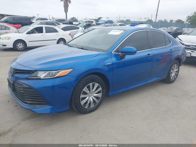 Toyota Camry Le Hybrid