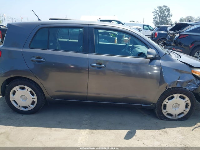 Scion xD