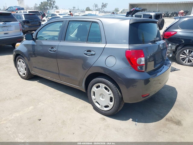 Scion xD