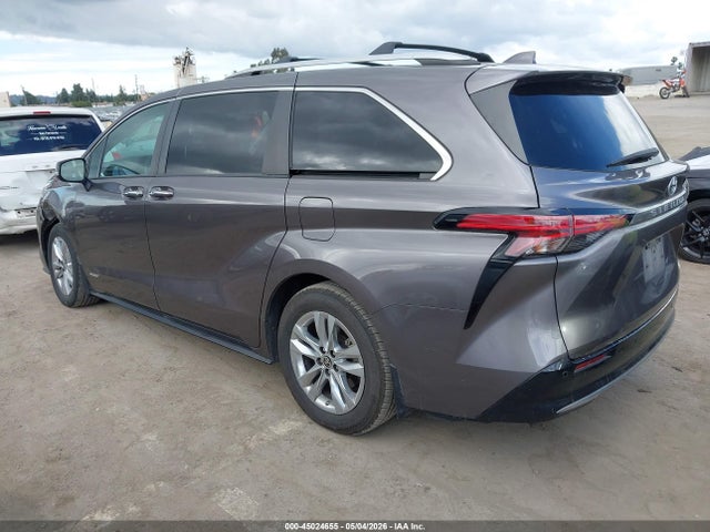 Toyota Sienna Limited