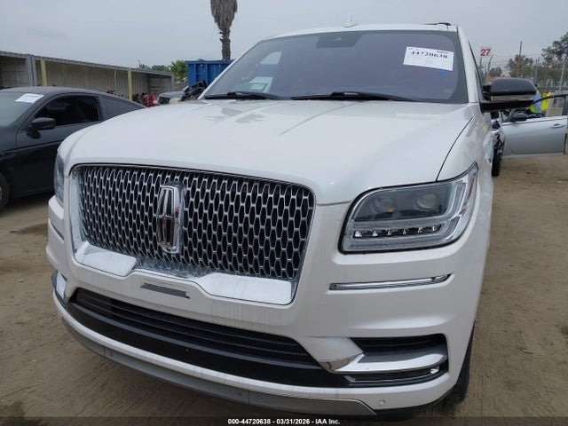 Lincoln Navigator Reserve