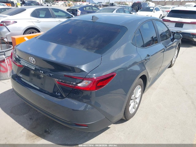 Toyota Camry Le