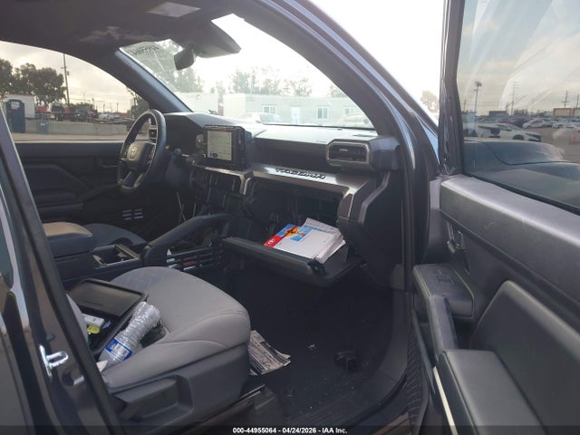 Toyota Tacoma Sr5