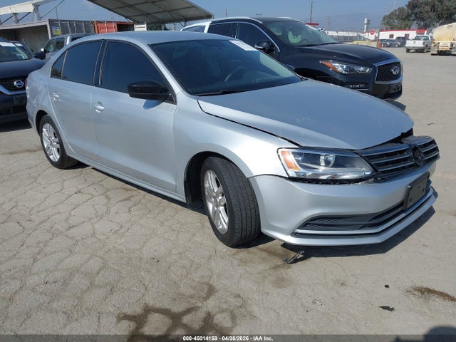 Salvage Volkswagen Jetta Image