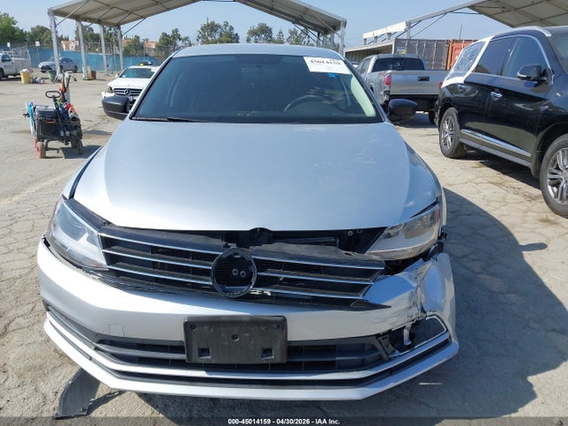 Volkswagen Jetta 2.0l S