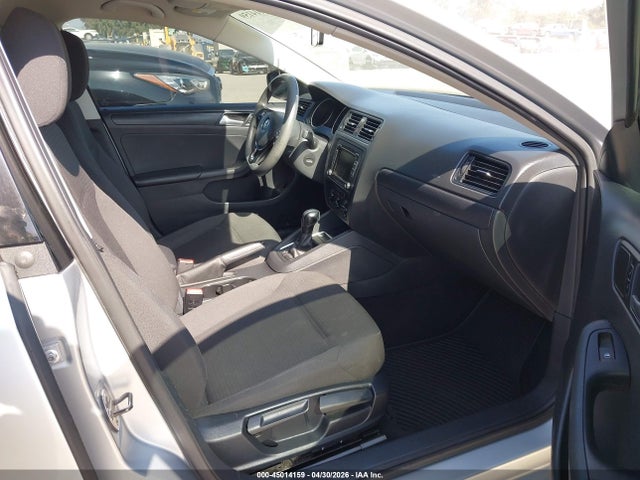 Volkswagen Jetta 2.0l S