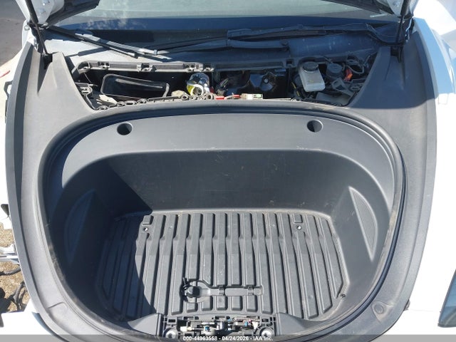 Tesla Model 3 Rear-wheel Drive