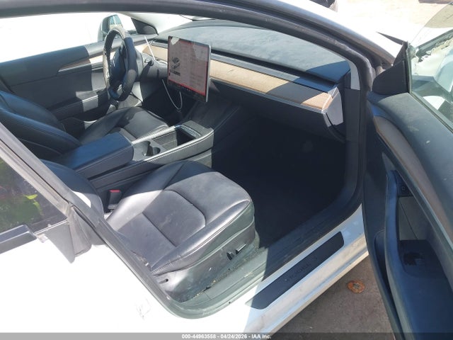 Tesla Model 3 Rear-wheel Drive