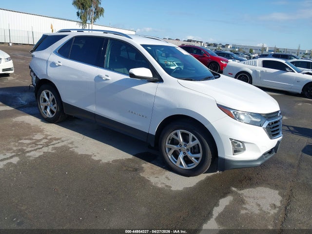 Salvage Chevrolet Equinox Image