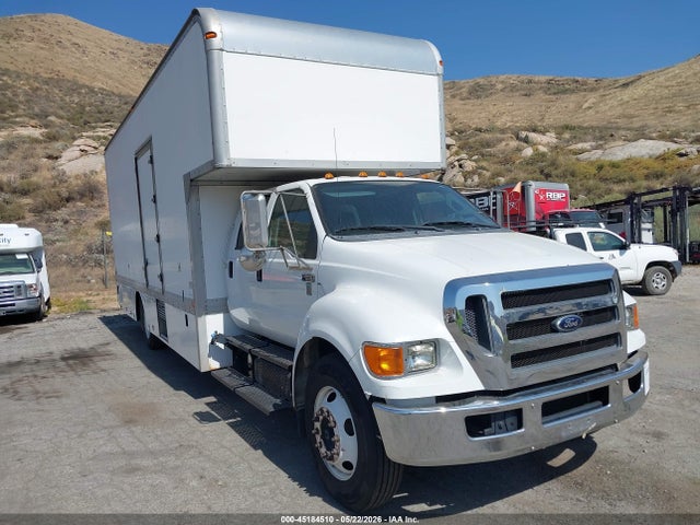 Salvage Ford F-650 Image