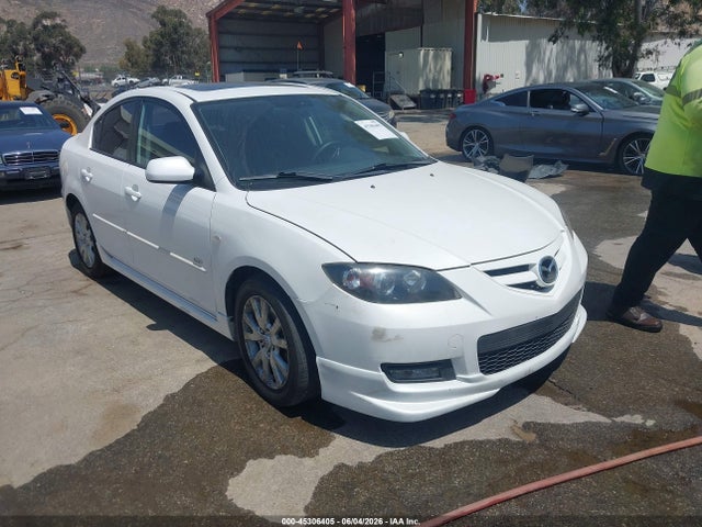 Salvage Mazda Mazda3 Image