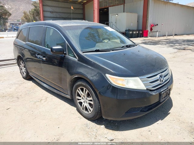 Salvage Honda Odyssey Image